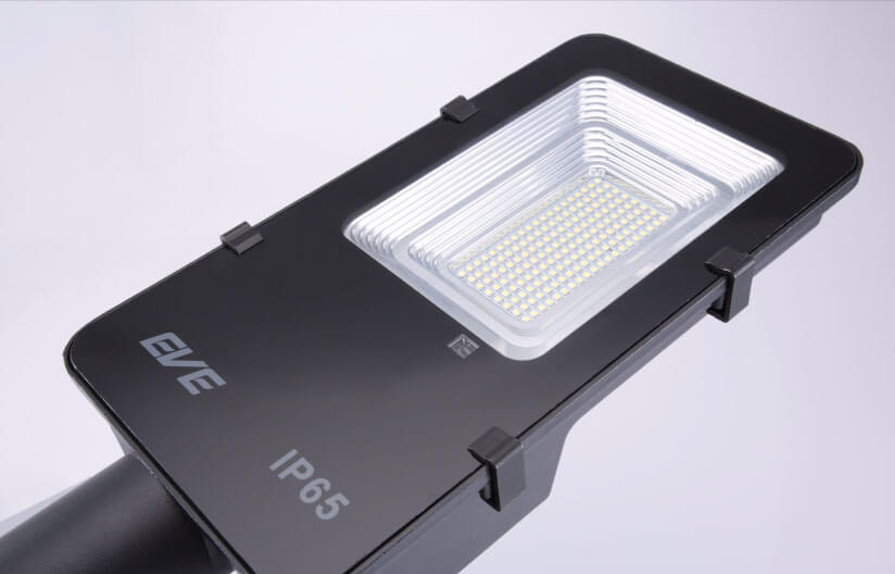 Street Light Solar Cell SSL-03 100W-eve-01